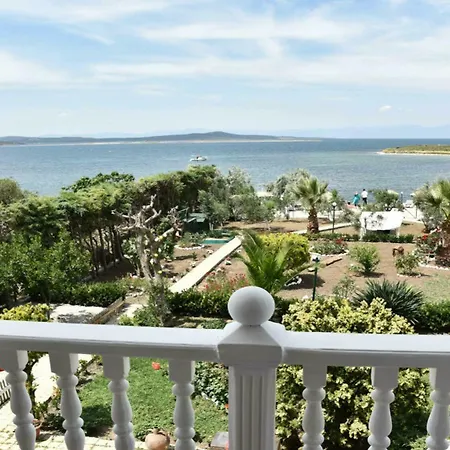 Cunda Hotel